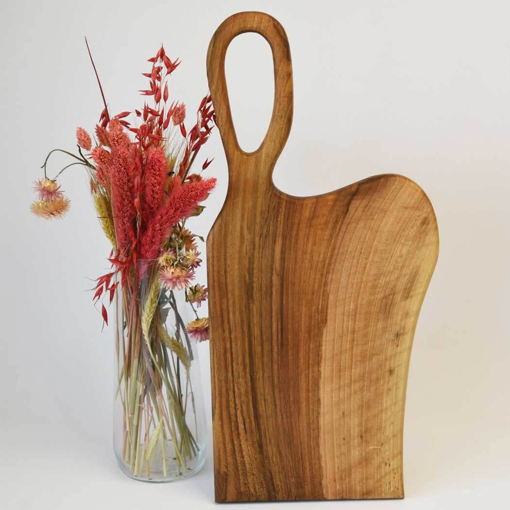 Planche à découper artisanale en noyer