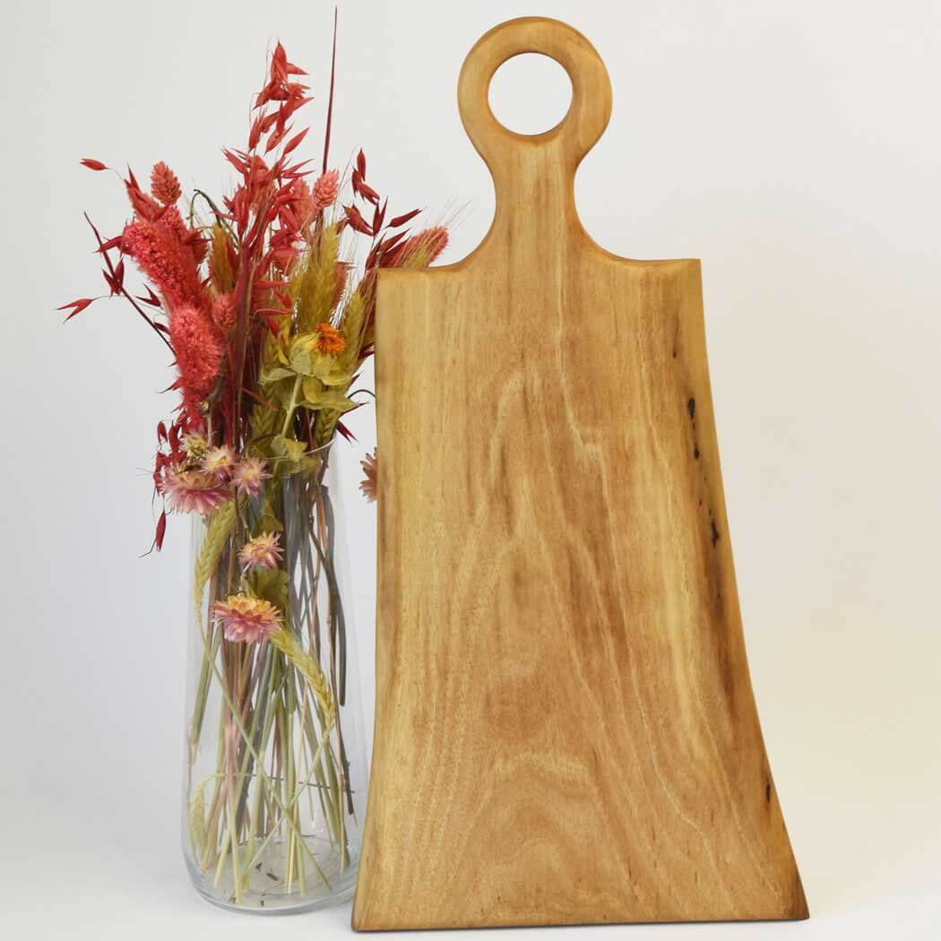 Planche à découper artisanale en noyer